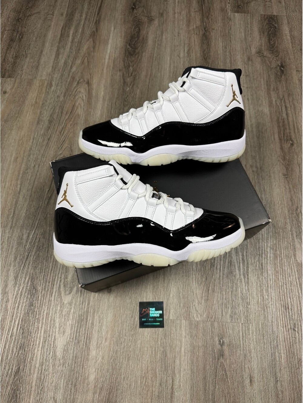 Size 10.5 - Jordan 11 Retro Mid Gratitude / Defining Moments